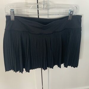EUC lululemon black tennis skort